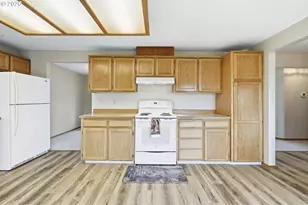 1786 N Locust St, Canby, OR 97013 - Photo 20