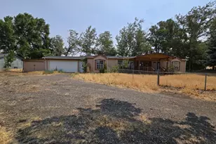 5 Newcastle Rd, Dallesport, WA 98617 - Photo 2