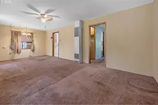 6824 SE 66th Ave, Portland, OR 97206 - Photo 6