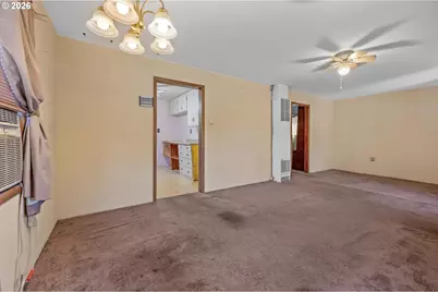 6824 SE 66th Ave, Portland, OR 97206 - Photo 8