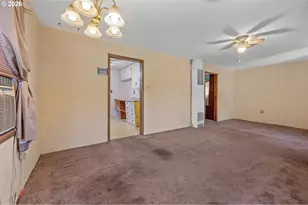6824 SE 66th Ave, Portland, OR 97206 - Photo 8