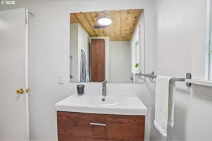 7252 SW Nevada Terrace, Portland, OR 97219 - Photo 22
