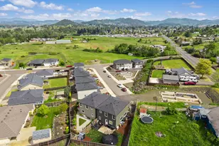 1552 W Thyme Dr, Roseburg, OR 97471 - Photo 36
