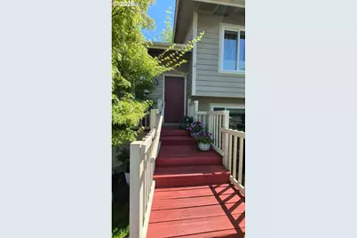 1343 NW Vallejo Dr, Roseburg, OR 97471 - Photo 4