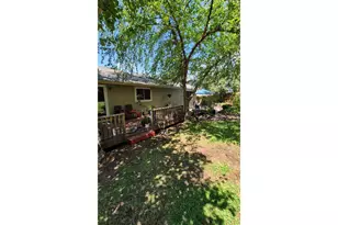 1343 NW Vallejo Dr, Roseburg, OR 97471 - Photo 32