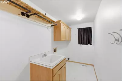 425 Timber St, Albany, OR 97322 - Photo 34