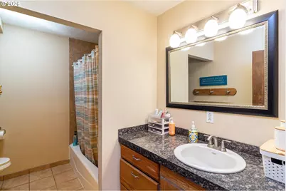 715 W Coe Ave, Stanfield, OR 97875 - Photo 16