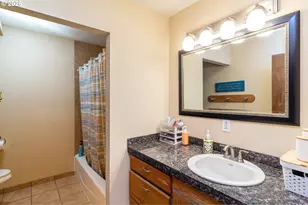 715 W Coe Ave, Stanfield, OR 97875 - Photo 16