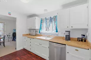 515 NW Dimmick St, Grants Pass, OR 97526 - Photo 4
