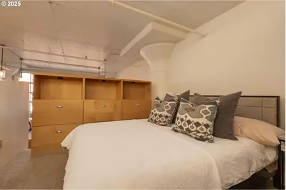 1314 NW Irving St #212, Portland, OR 97209 - Photo 10