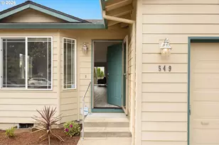 549 SE 72nd Ave, Hillsboro, OR 97123 - Photo 2