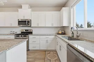 1035 Marie St, Mount Angel, OR 97362 - Photo 18