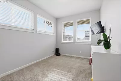 1035 Marie St, Mount Angel, OR 97362 - Photo 8