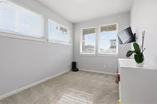 1035 Marie St, Mount Angel, OR 97362 - Photo 8