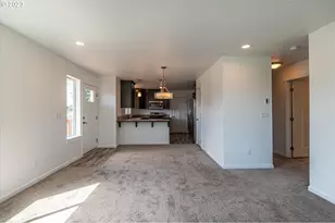 716 Southwest Blvd, Coos Bay, OR 97420 - Photo 6