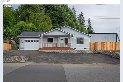 716 Southwest Blvd, Coos Bay, OR 97420 - Photo 1