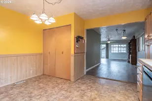 1595 NW Rachel Ave, Roseburg, OR 97471 - Photo 12