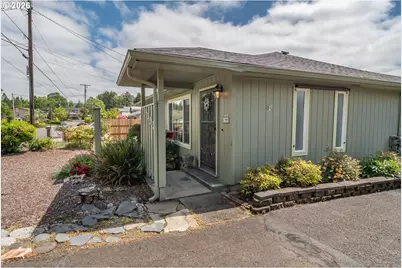 1595 NW Rachel Ave, Roseburg, OR 97471 - Photo 2