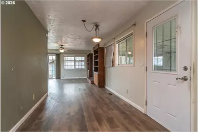 1595 NW Rachel Ave, Roseburg, OR 97471 - Photo 14