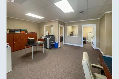 2198 NE Stephens St, Roseburg, OR 97470 - Photo 40