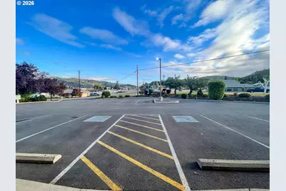 2198 NE Stephens St, Roseburg, OR 97470 - Photo 42