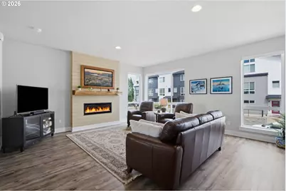 17100 SW Albatross Ln, Beaverton, OR 97007 - Photo 2