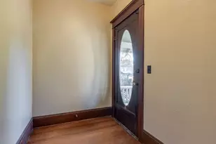 307 NE 10th St, McMinnville, OR 97128 - Photo 4