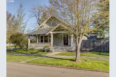 307 NE 10th St, McMinnville, OR 97128 - Photo 2