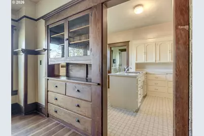 307 NE 10th St, McMinnville, OR 97128 - Photo 14