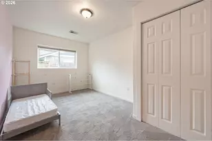 246 S 70th St, Springfield, OR 97478 - Photo 22