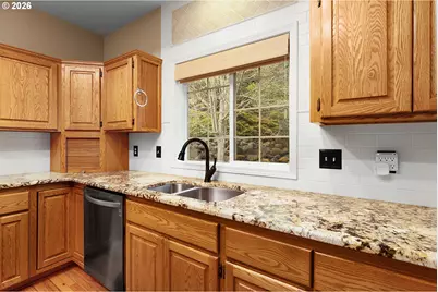2867 NW Kline St, Roseburg, OR 97471 - Photo 20