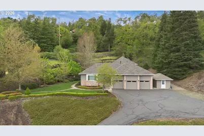 2867 NW Kline St, Roseburg, OR 97471 - Photo 1