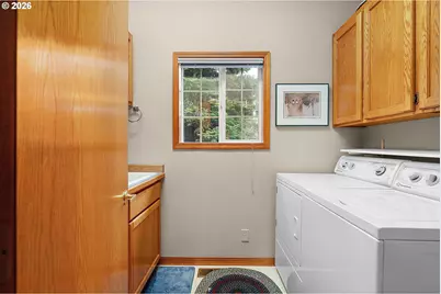 2867 NW Kline St, Roseburg, OR 97471 - Photo 36