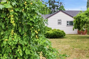 2063 2nd St, Springfield, OR 97477 - Photo 44