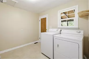 2063 2nd St, Springfield, OR 97477 - Photo 32
