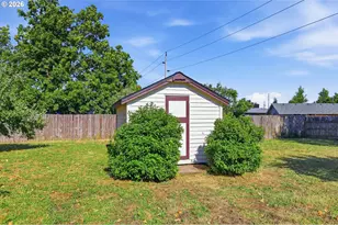 2063 2nd St, Springfield, OR 97477 - Photo 40
