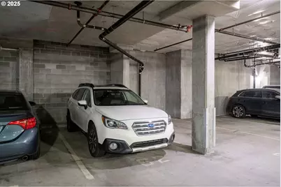 1030 NW 12th Ave #422, Portland, OR 97209 - Photo 30