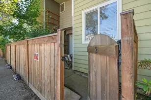 7302 N New York Ave, Portland, OR 97203 - Photo 6