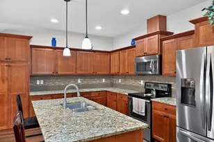 2741 25th Pl, Forest Grove, OR 97116 - Photo 6