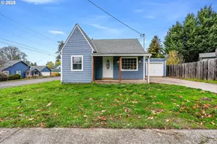 108 South St, Silverton, OR 97381 - Photo 2