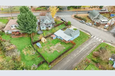 108 South St, Silverton, OR 97381 - Photo 24