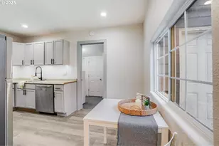 108 South St, Silverton, OR 97381 - Photo 12