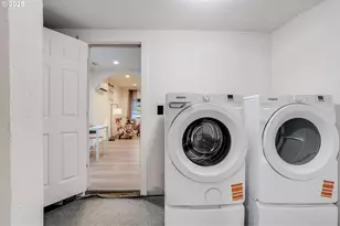 108 South St, Silverton, OR 97381 - Photo 16