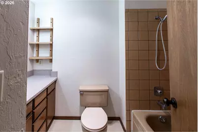 992 Sunset Dr, Springfield, OR 97477 - Photo 22