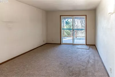 992 Sunset Dr, Springfield, OR 97477 - Photo 24