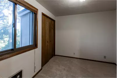 992 Sunset Dr, Springfield, OR 97477 - Photo 20