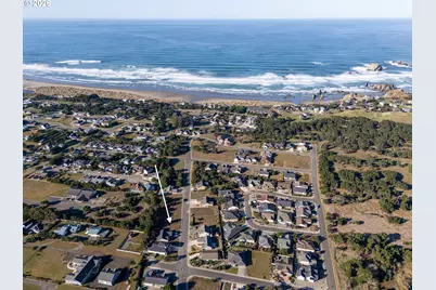 845 Rogers Pl, Bandon, OR 97411 - Photo 2