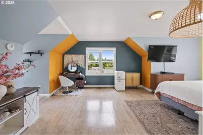 7 Klaskanine Ave, Astoria, OR 97103 - Photo 6