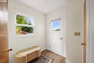 7 Klaskanine Ave, Astoria, OR 97103 - Photo 28