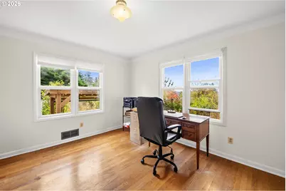 7 Klaskanine Ave, Astoria, OR 97103 - Photo 20